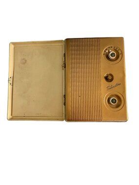 Vintage Silvertone 3260 Portable Tube Radio Sears Roebuck Chassis 101.823-2B Unt